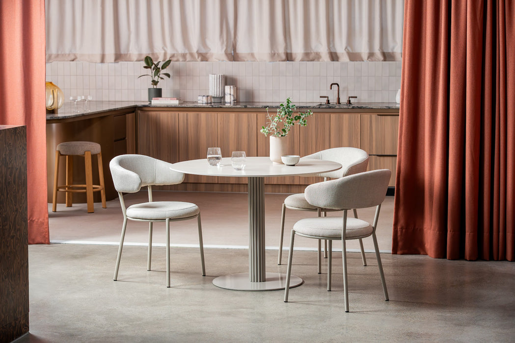 Amara Dining Table Grigio/ Matte Tofu
