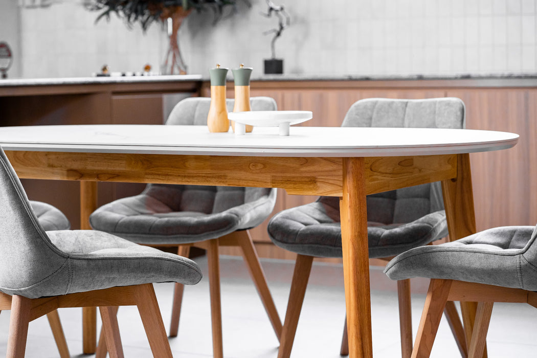 Finlor Dining Table Snow White