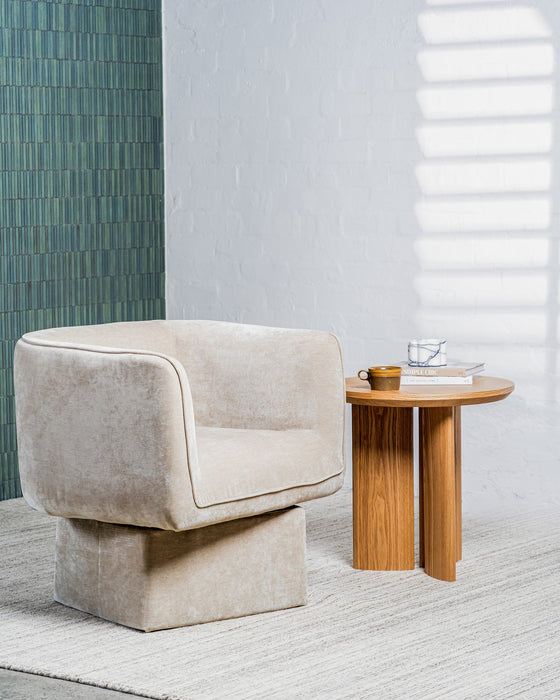 Chavelle Swivel Occasional Chair Latte