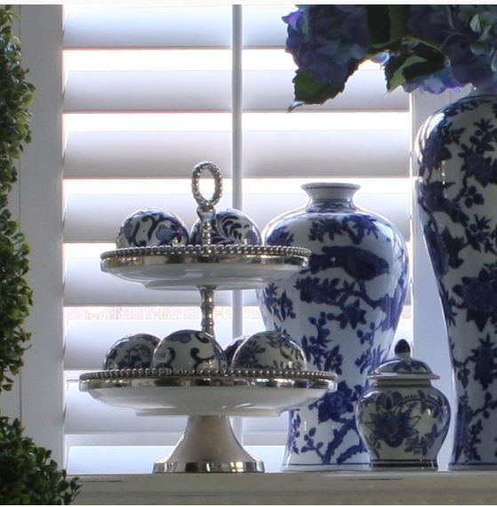 Aline Blue & White Decorator set of 6 balls