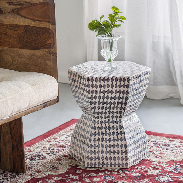 Monochrome Shell Stool