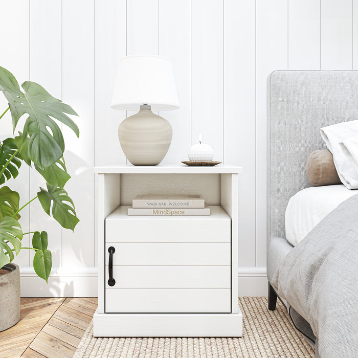 Hamptons 1 Shelf 1 Door Bedside Table - White