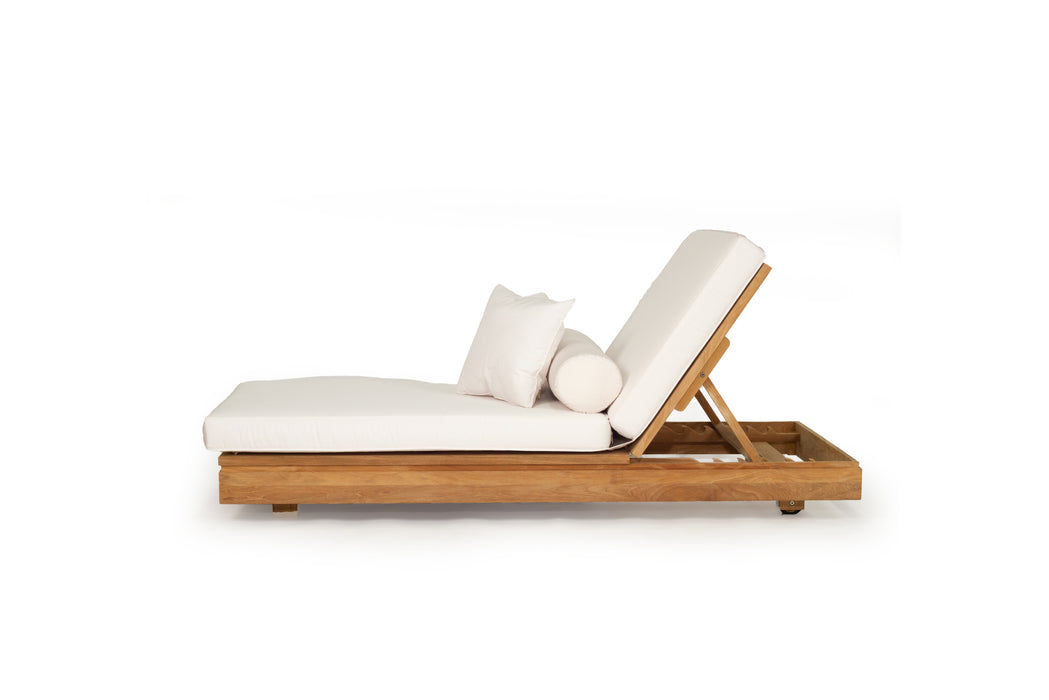 Avril Outdoor Sunlounger