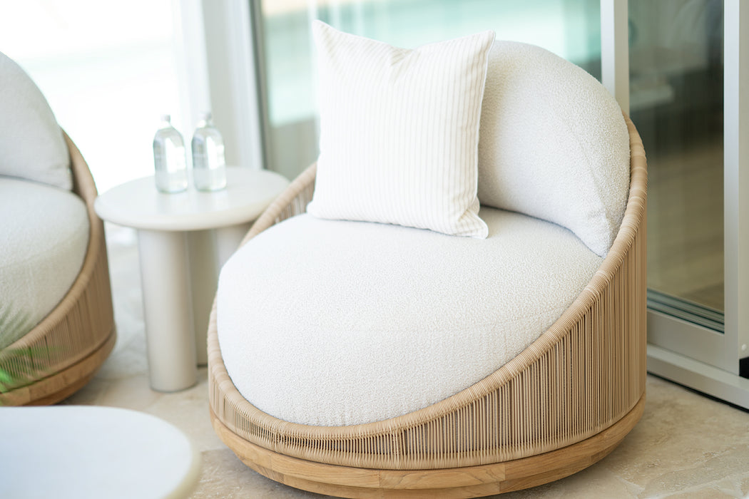 Avoca Outdoor Sofa - 1 Seater Swivel - Natural