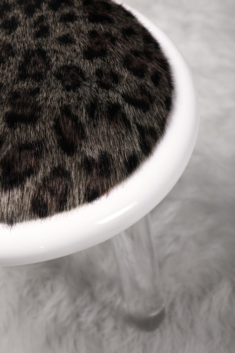 Illusion Leopard Stool