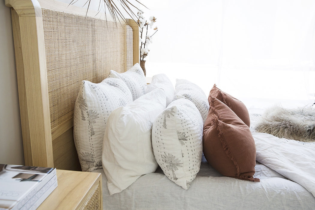 Castaway Bed - Super King