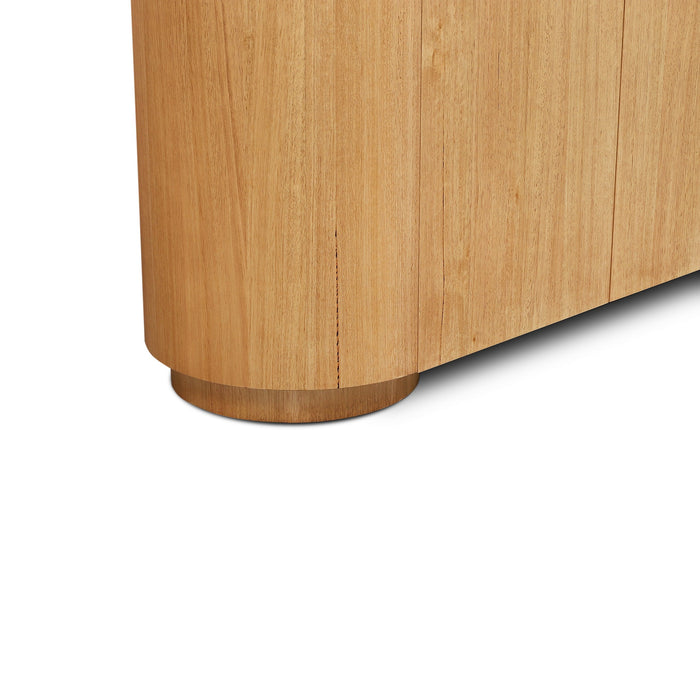 Selvino 2.1m Tassie Oak Buffet Unit - Natural