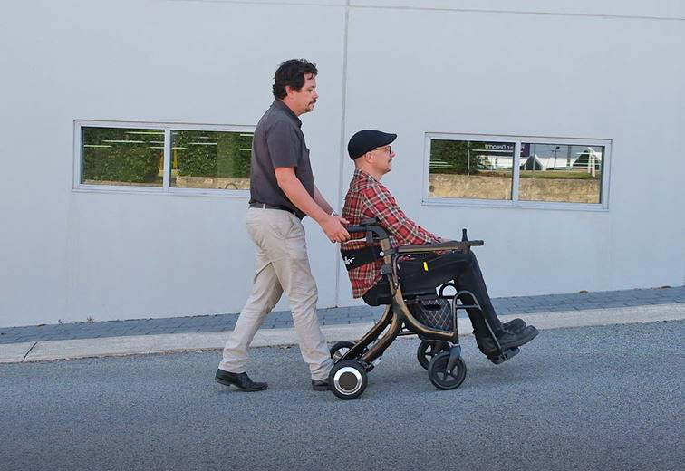 E-Traveller EVO Powered Rollator