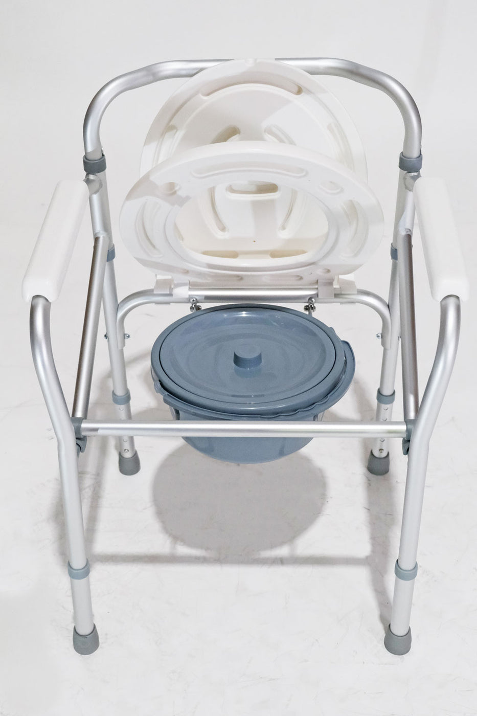 Mio Commode EASY FOLD Aluminium Chair | Shop Now