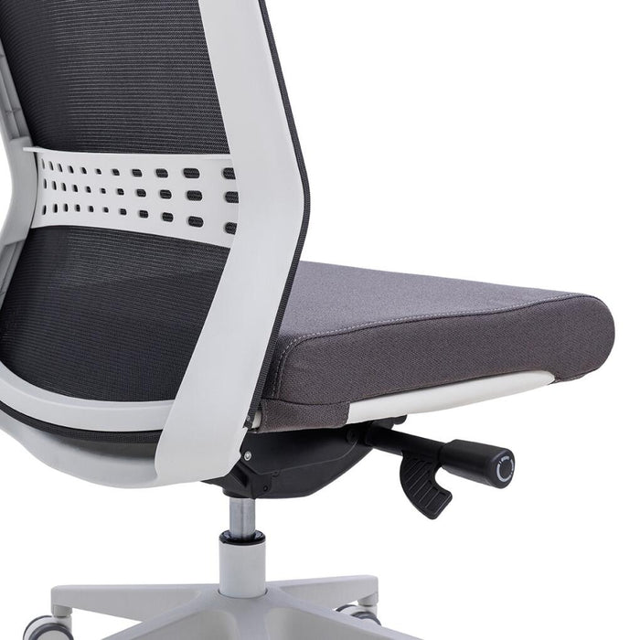 Motion Sync Task Chair