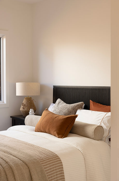 Harlow Bedhead - Black Oak - Double