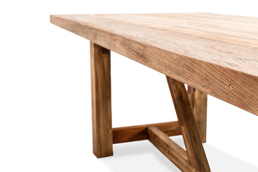 Highlander Outdoor Dining Table