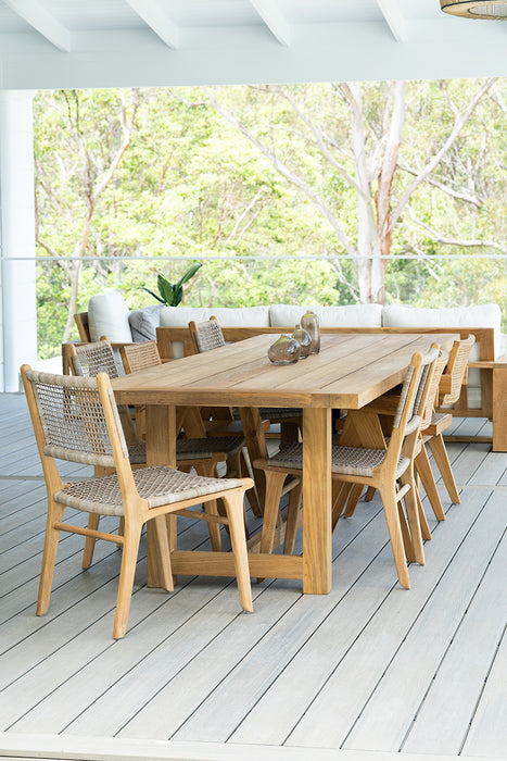 Highlander Outdoor Dining Table