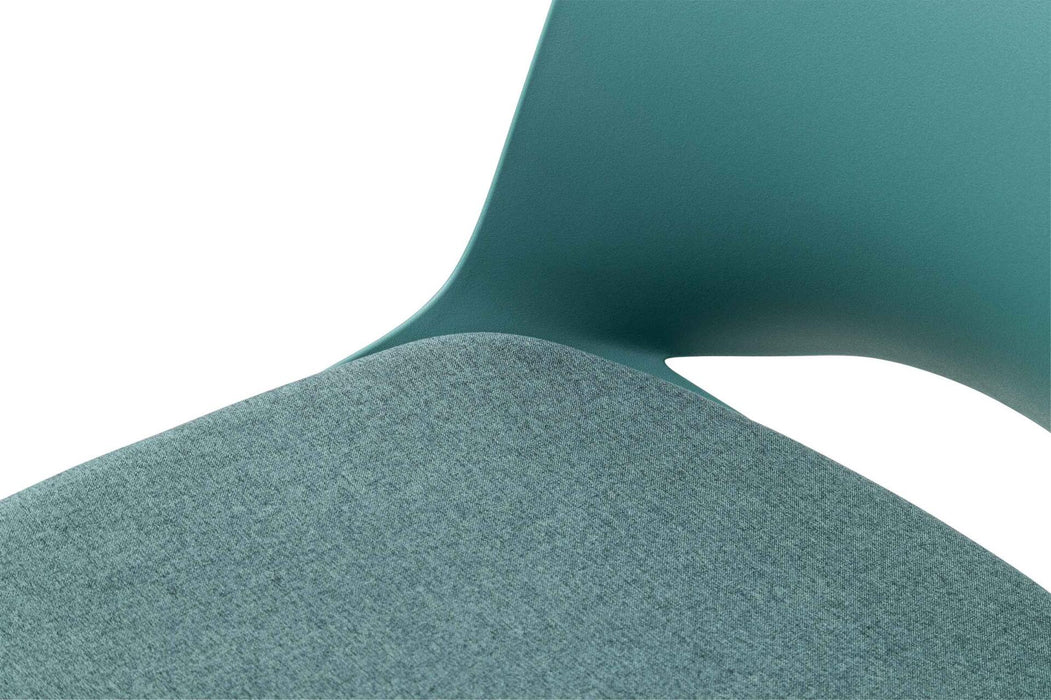 Vista Pivot Chair with Seat Pad