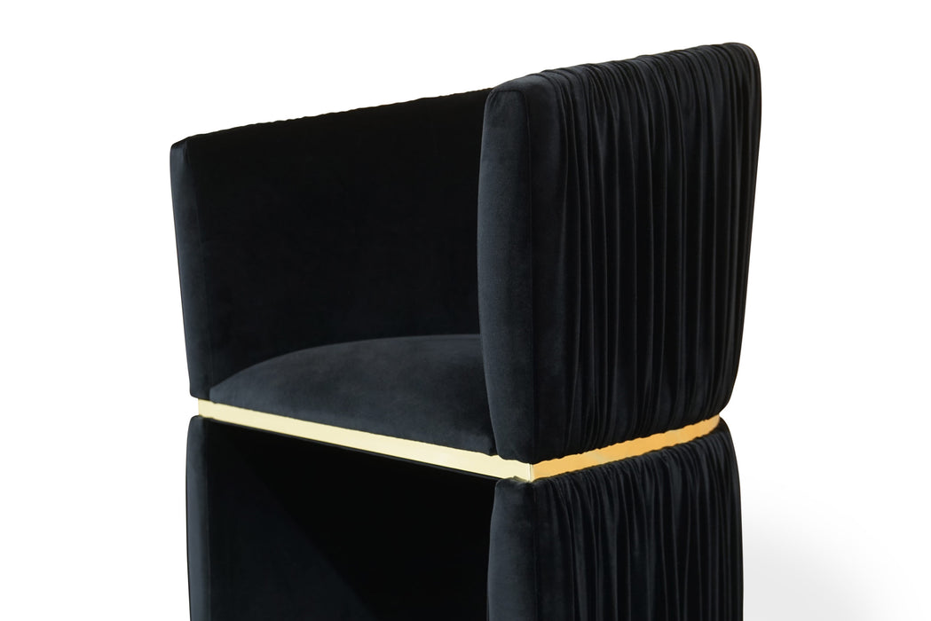 Cuff Chair