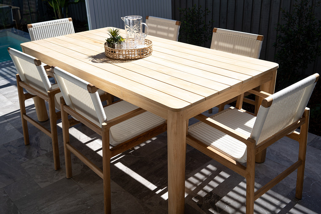 Peninsular Outdoor Chair