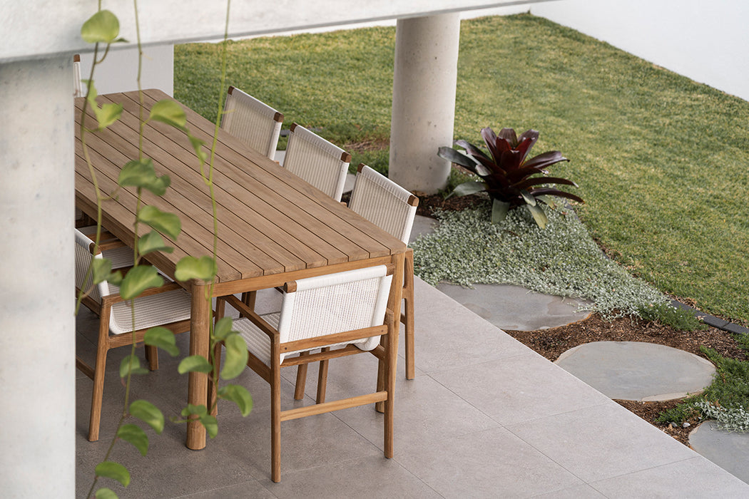 Peninsular Outdoor Chair