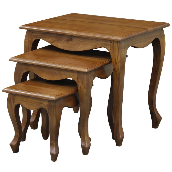 Queen Anne Nesting Table - Set of 3 (Light Pecan)