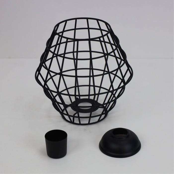 Maci.18 Black Pendant