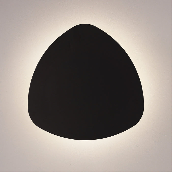 Reul.27 Black Wall Light