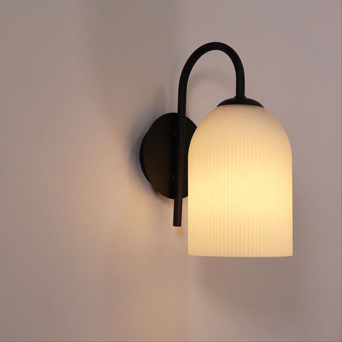 Arley Wall Light Black