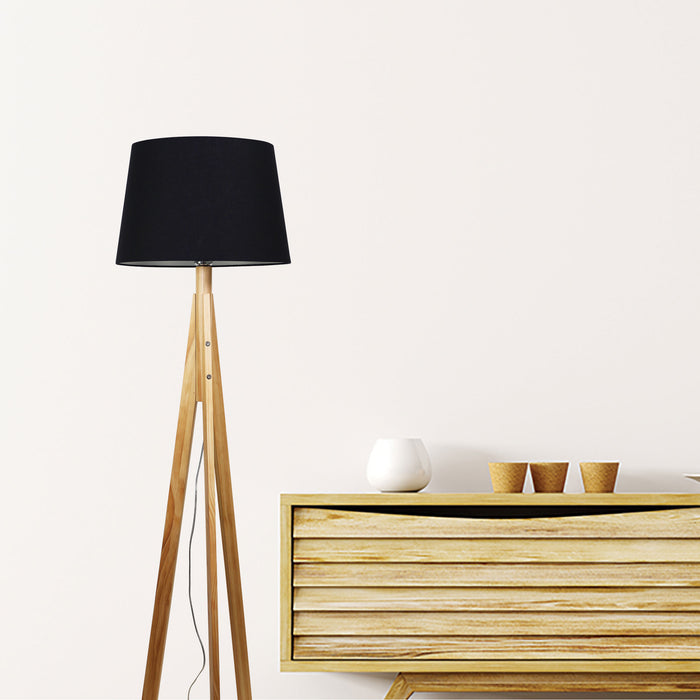 Stabb With Black Tapered Lamp