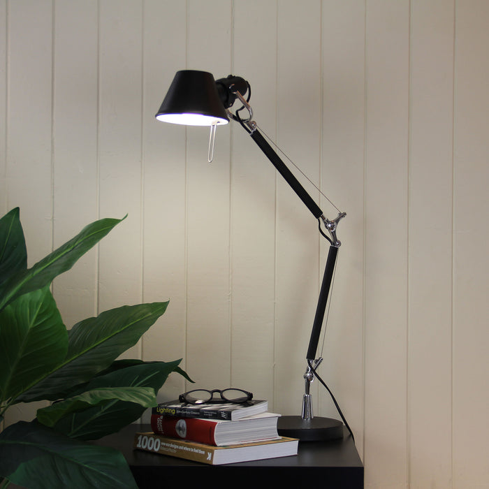 Forma Lamp Black