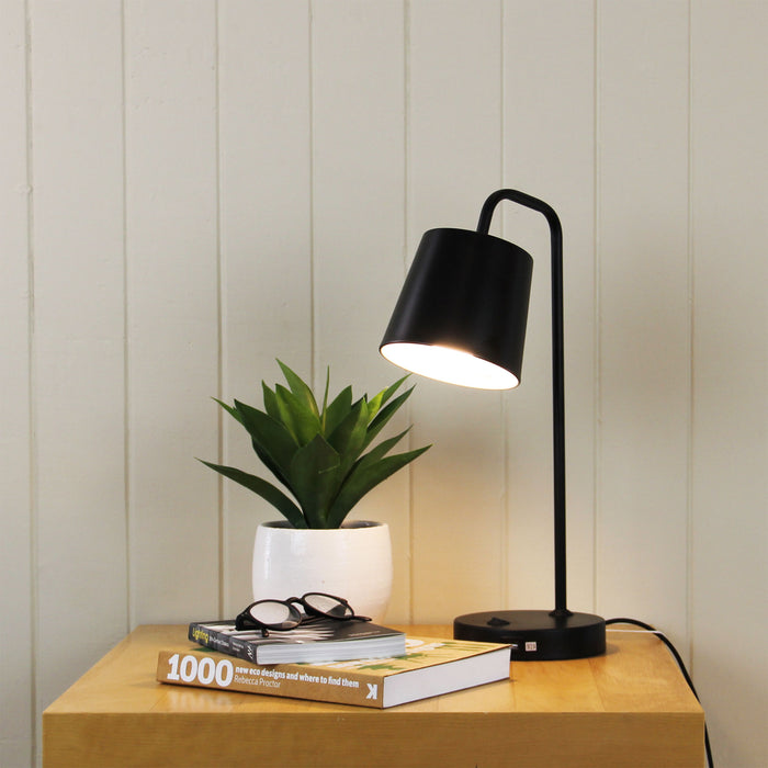 Henk Black Desk Lamp