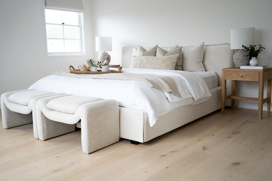 Freja Ottoman - Linen