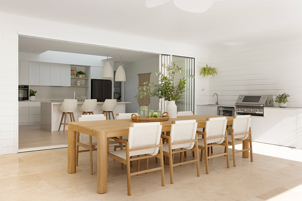 Peninsular Outdoor Chair