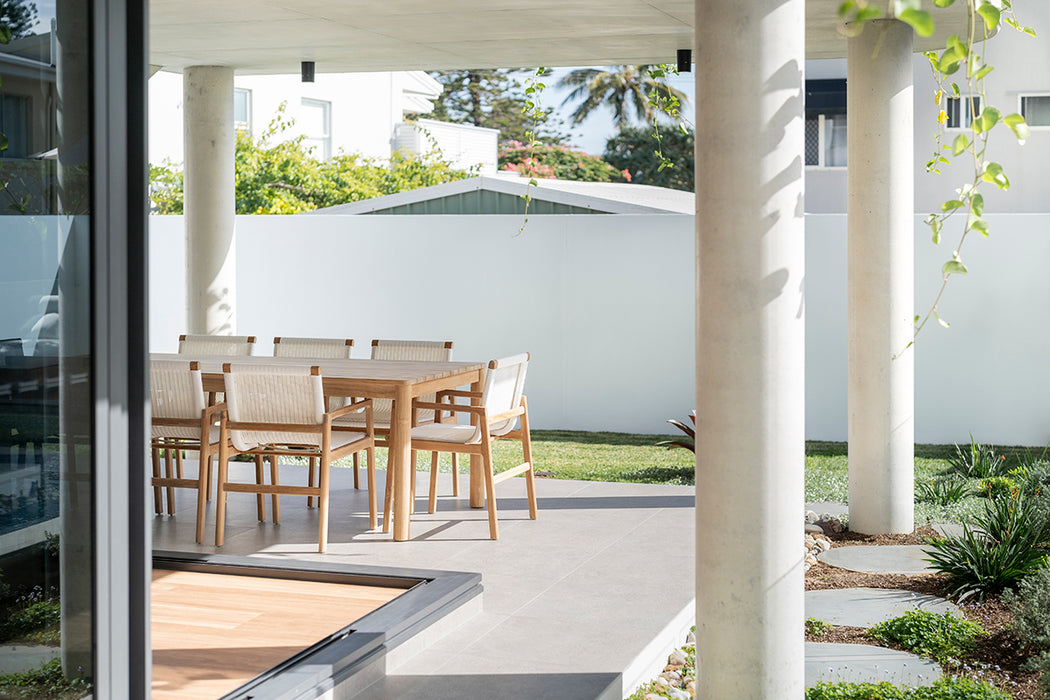 Peninsular Outdoor Chair
