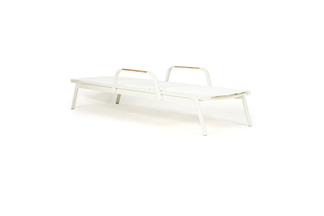 Roberto Outdoor Sunlounger