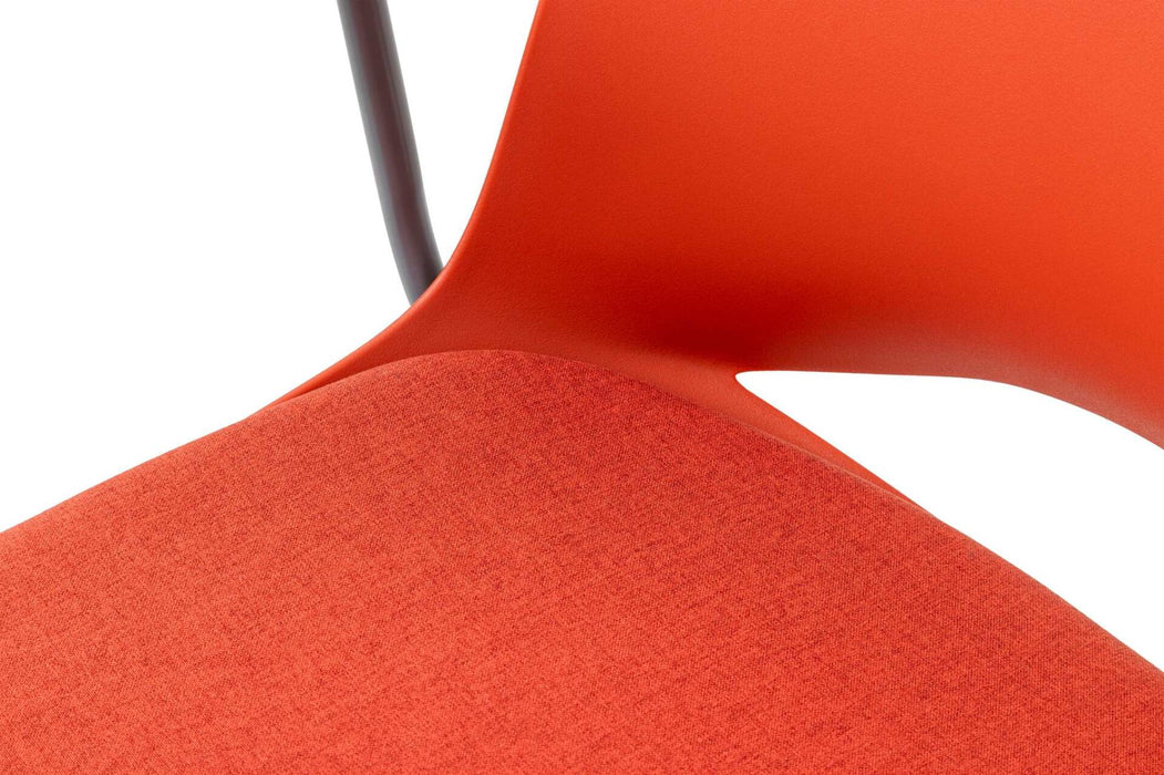Vista Swivel Chair with Seat Pad
