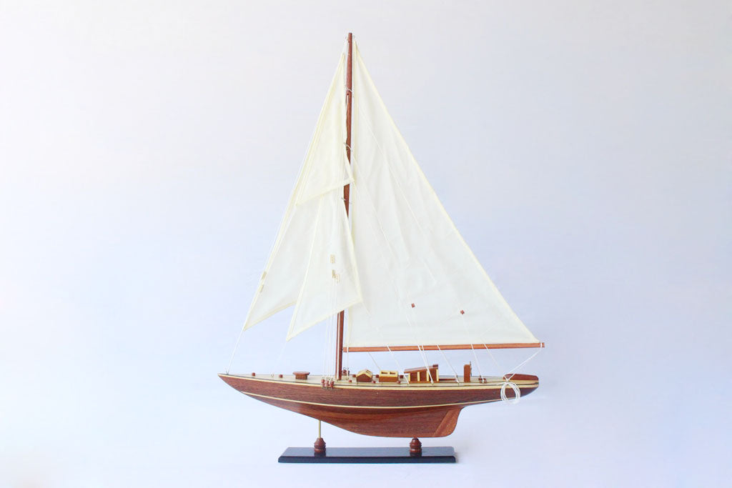 Shamrock Yacht, 50cm - Wood