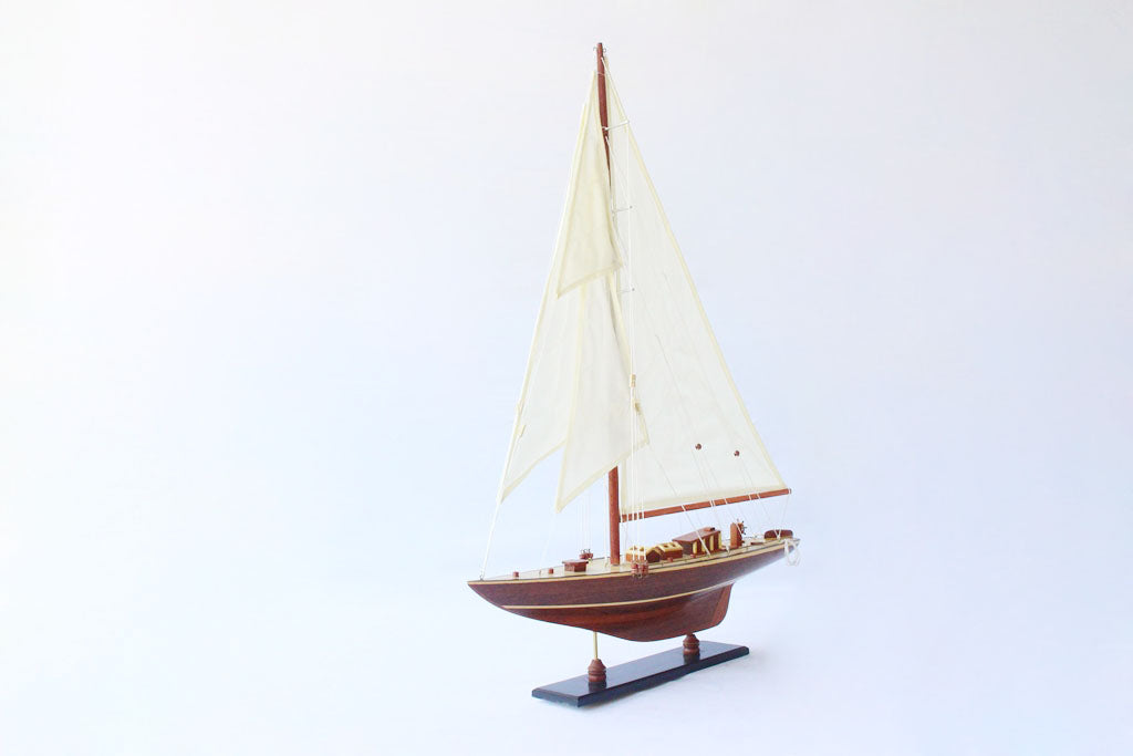 Shamrock Yacht, 50cm - Wood