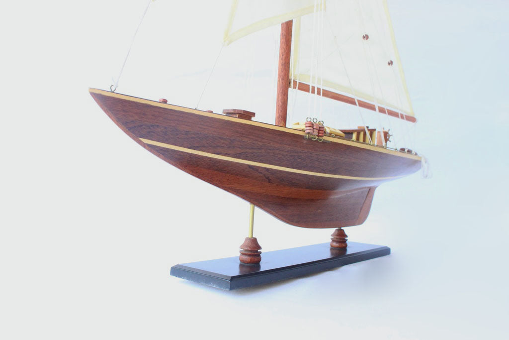 Shamrock Yacht, 50cm - Wood
