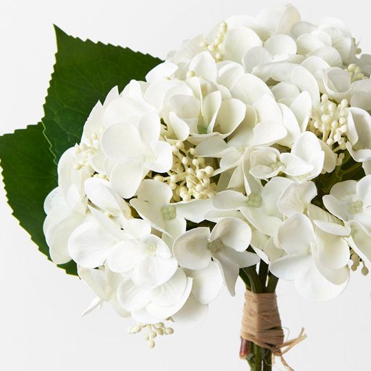 12 x Hydrangea Bouquet White 33cml (FI9436WH)