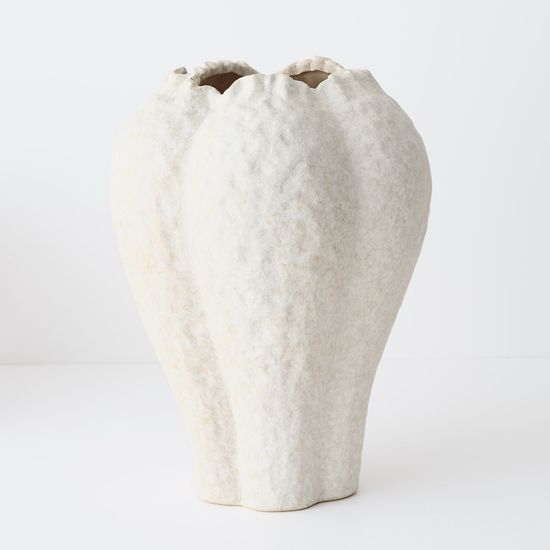Nagio Vase - Eggshell