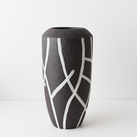 Takumi Vase - Domino