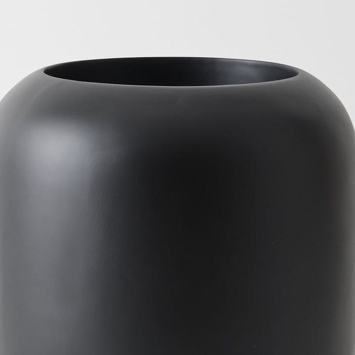 Solveig Pot - Black, 52cmh x 44cmd