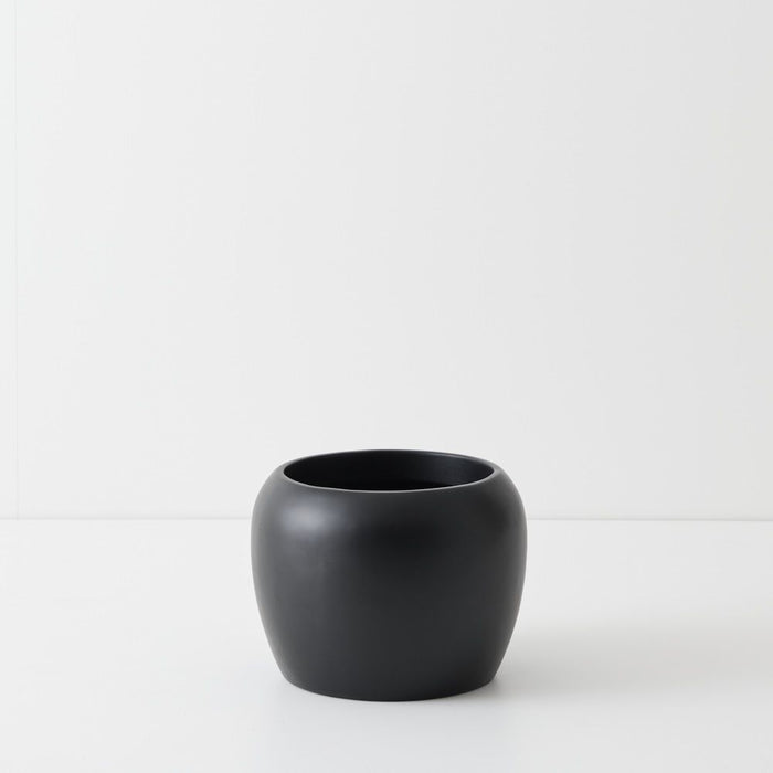 Ivar Pot - Black, 22cmh x 30cmd