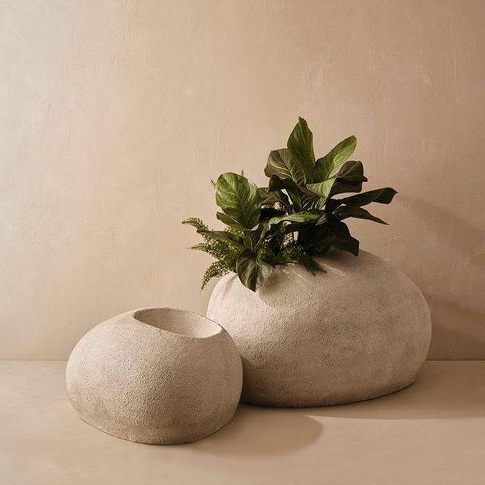 Solenne Pot - Whisper White, 90cml x 70cmw x 38cmh