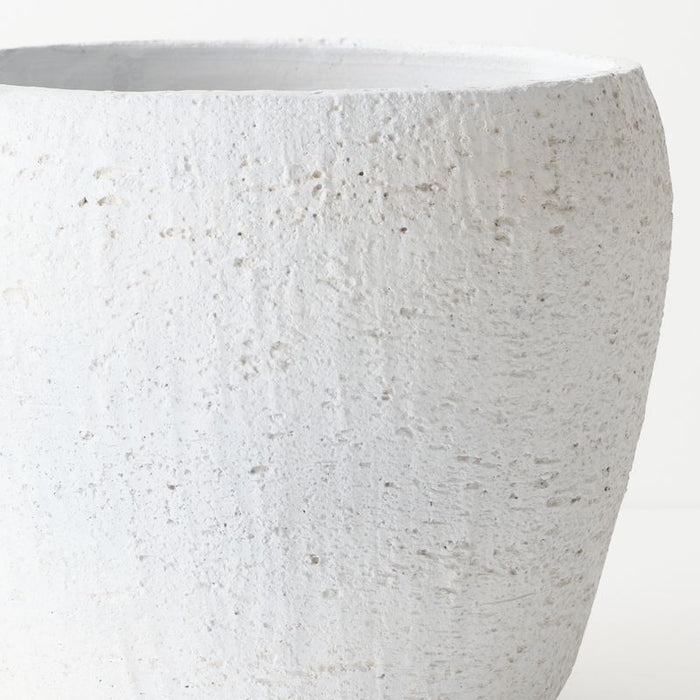 Wren Pot - Whisper White, 25.5cml x 25.5cmw x 21cmh