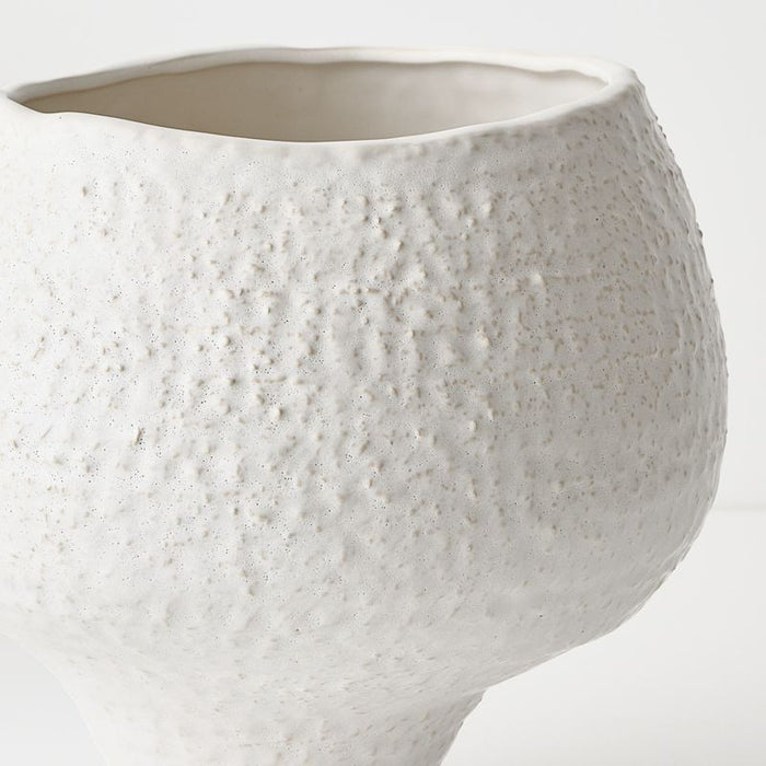 Aurora Pot - White, 26cml x 25cmw x 24cmh