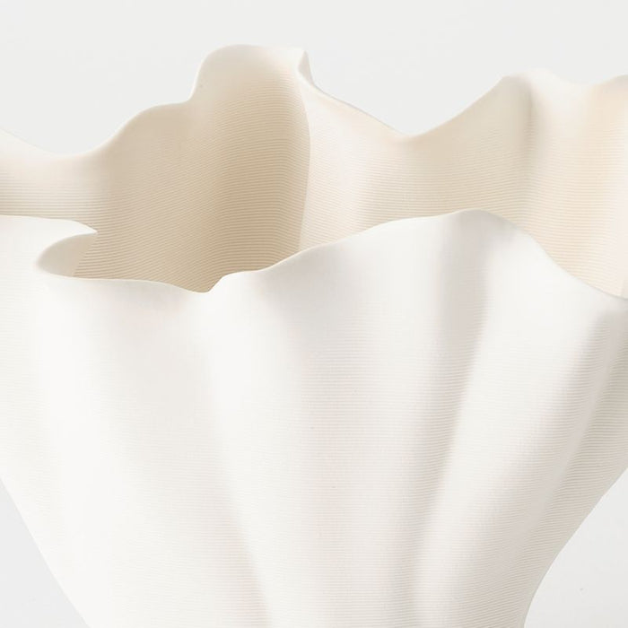 Lysia Vase - White, 26cml x 19cmw x 20cmh