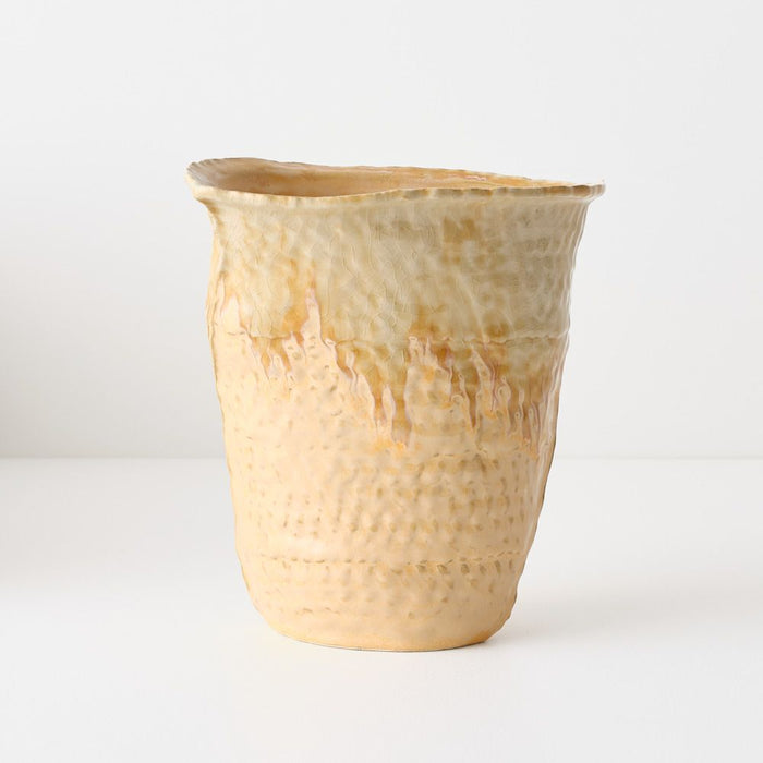 Pyra Vase - Creamed, 20cml x 14cmw x 21cmh