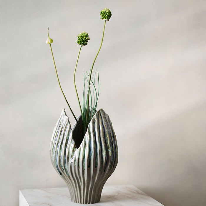 Vale Vase - Leaf, 30cmh x 21cmd