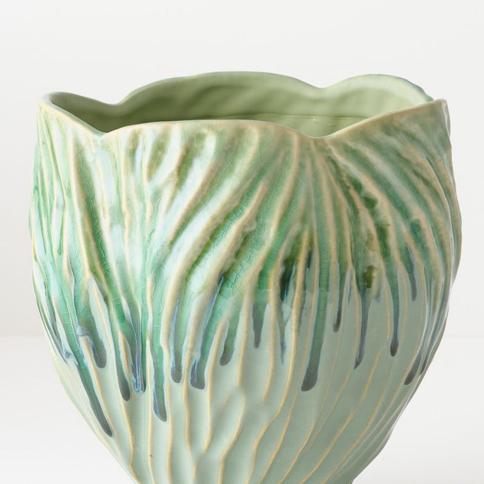 Vale Pot - Leaf, 21cmh x 20cmd