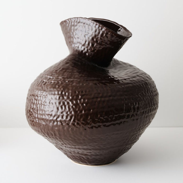 Isola Pot - Truffle, 44cml x 43cmw x 47cmh
