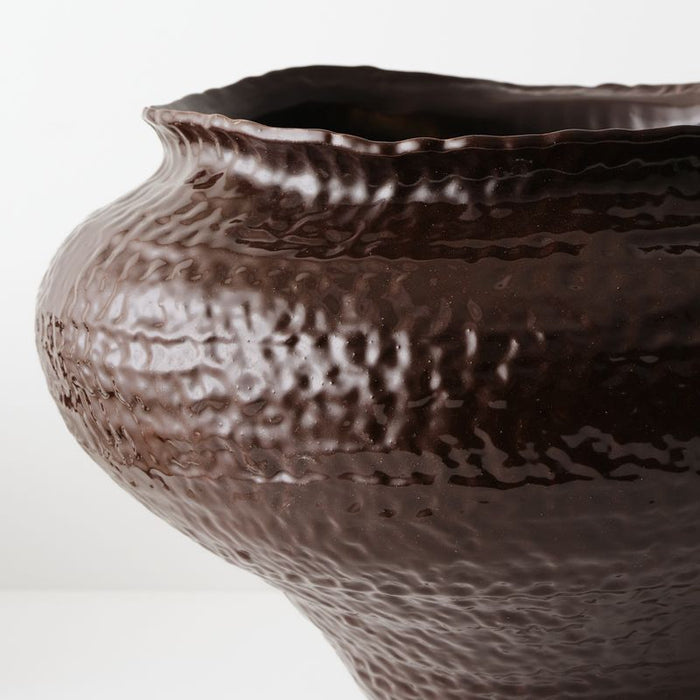 Elio Pot - Truffle, 36cmh x 47cmd